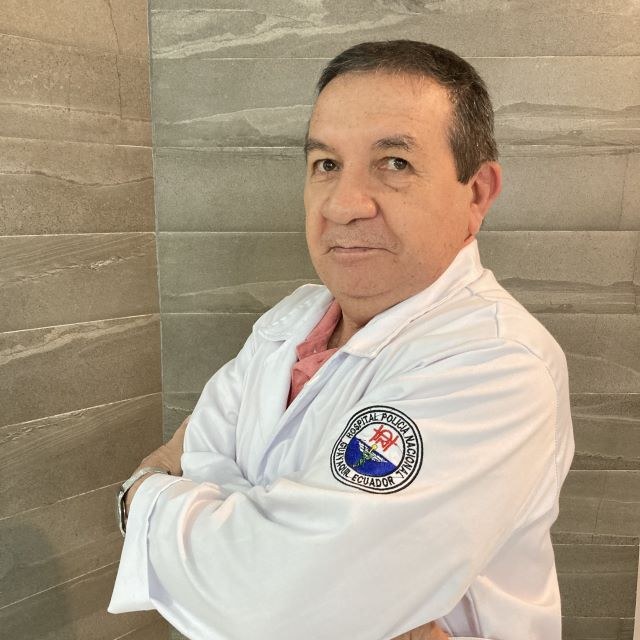 Dr. Patricio Fabara Chacón