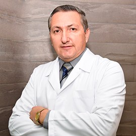 Dr. Robin Alberto Ríos Arreaga